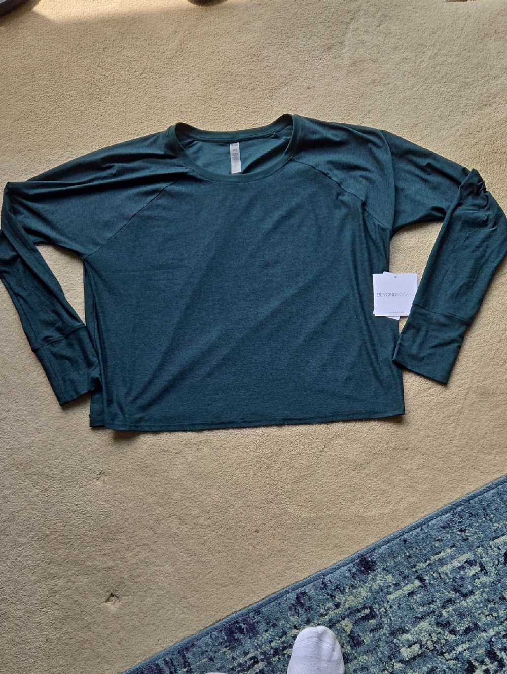 Beyond Yoga Dark Green M Long Sleeve Top NWT